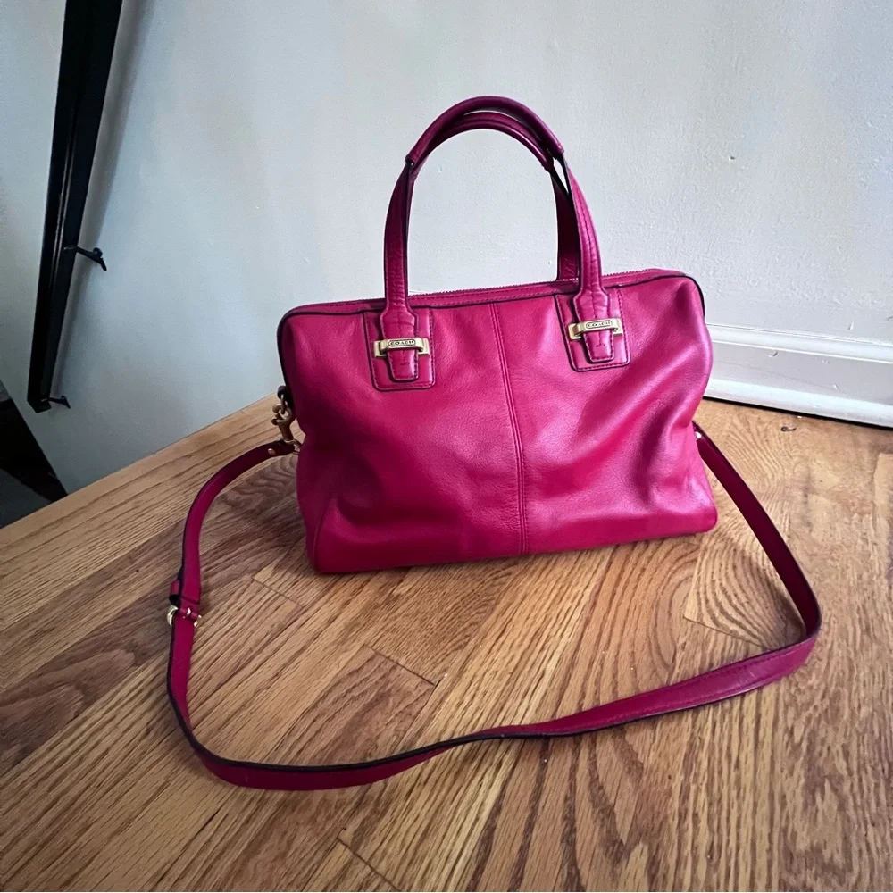 Coach Red Handbag - Picture 3 of 7